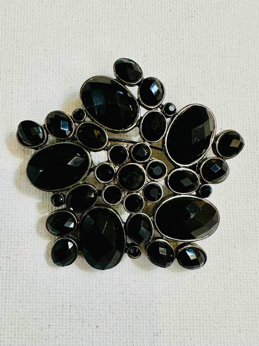 Black Faceted Rhinestone Cluster Statement Brooch Pin NWOT